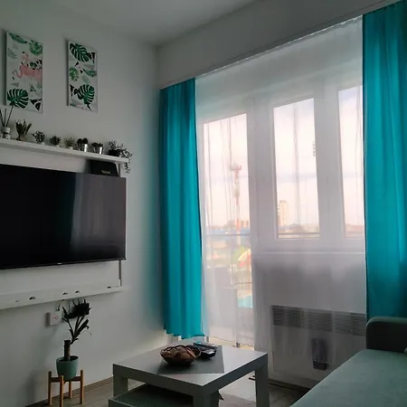 Tropical - Aqua Park Apartment *