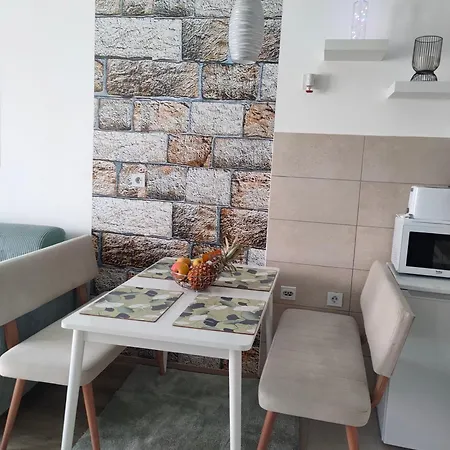 Tropical - Aqua Park Apartment
