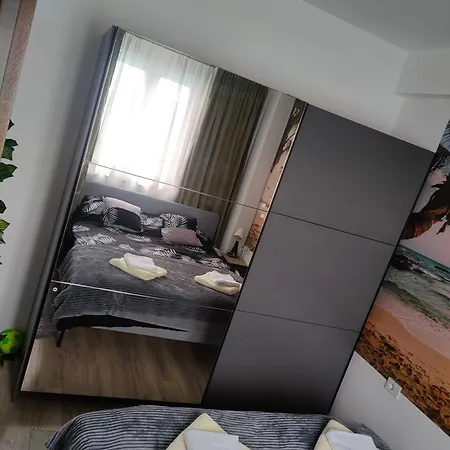 Tropical - Aqua Park Apartment